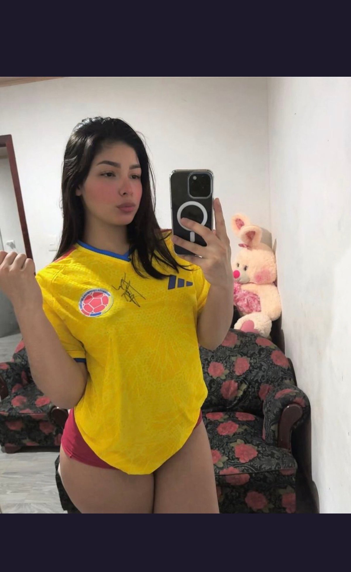 Brynn mirror selfie